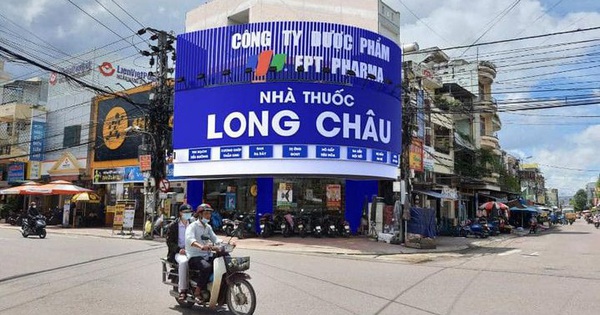 Thắng lớn nhờ Covid khi chuỗi Long Châu có lãi sớm hơn dự kiến, FPT Retail tiếp tục tổng tấn công cho năm 2022: Mở thêm 300 nhà thuốc, đầu tư logistics và ra mắt 50 sản phẩm độc quyền