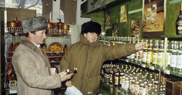 Beryozka - chuỗi cửa hàng "huyền thoại" thời Liên Xô được tái sinh tại Nga