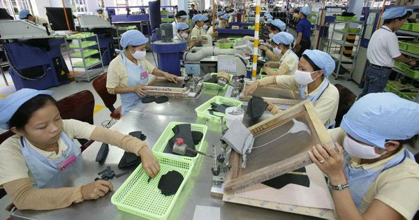 Lần đầu tiên Việt Nam thiếu đơn hàng cuối năm, tác động ra sao đến thu nhập lao động các ngành trong quý IV/2022?