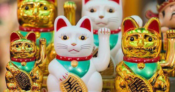 日本で有名な招き猫の像とその由来にまつわる知られざる逸話