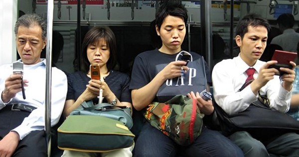 なぜ日本はスマートフォン競争においてテクノロジー大国として出遅れているのでしょうか?