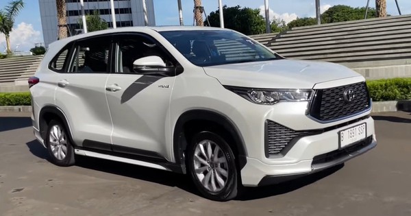 Toyota Innova 2023は、購入を熱望しているベトナムの顧客に朗報です