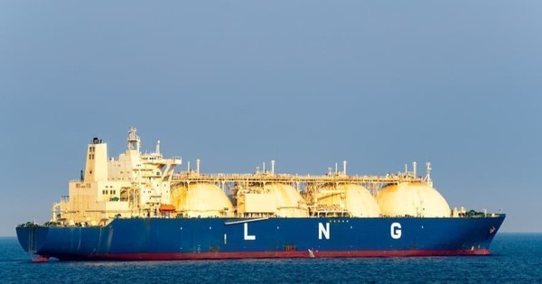 Cước tàu chở LNG tăng sớm bất thường - mùa đông không yên ả đang đợi các nhà kinh doanh?