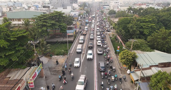 Tp.HCM sắp làm 12 dự án hạ tầng giao thông để giải cứu kẹt xe tại 4 cửa ngõ, lộ diện các tuyến mở rộng số vốn đầu tư “khủng”