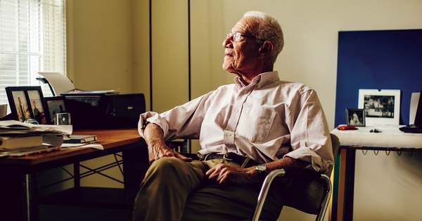 Robert Solow đã khiến chúng tay thay đổi cách nghĩ về tăng trưởng kinh