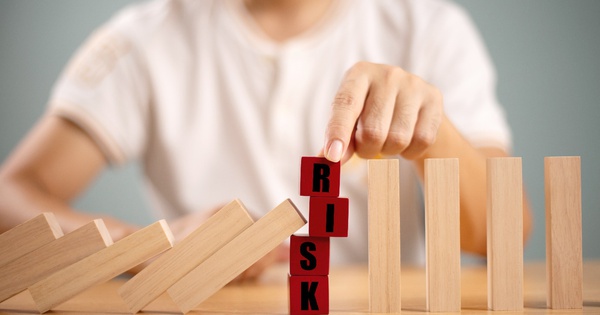 Cách nhận diện, phòng tránh rủi ro khi đầu tư