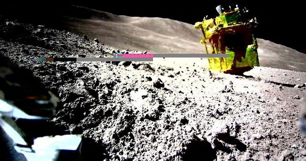 日本の宇宙船、マイナス130度の月夜から奇跡的に目覚め、珍しい行動をとった