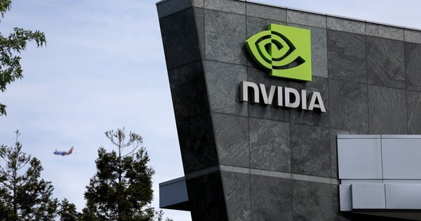 Nóng: Lãnh đạo NVIDIA tiếp tục đến Việt Nam làm việc về bán dẫn