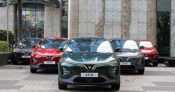 Vingroup rời khỏi top 10 công ty có giá trị vốn hóa lớn nhất trên sàn chứng khoán, điều gì đã xảy ra?