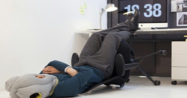 4 thói quen "thoải mái nhất thời nhưng khổ dài lâu", rút ngắn 20 tuổi thọ: Không ngủ trưa đứng số 1