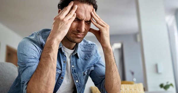 Sáng sớm là “giờ cao điểm” của đột quỵ: Thấy 7 dấu hiệu này thì hãy coi chừng!