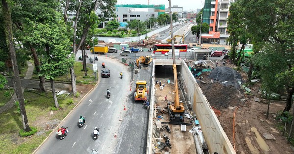 Hầm chui 200 tỷ đồng ở cửa ngõ sân bay Tân Sơn Nhất thông xe vào chiều 10/8