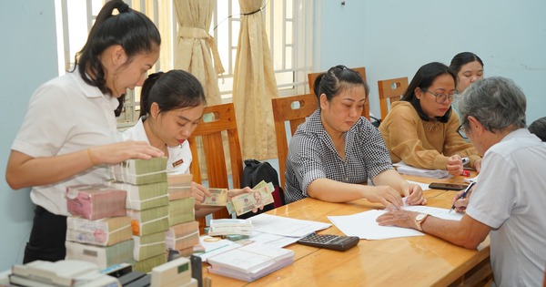 Người dân ở khu vực này của tỉnh Lâm Đồng vui mừng khi được chi trả tiền đền bù GPMB dự án KCN Sơn Mỹ 1 hơn 1.000 ha