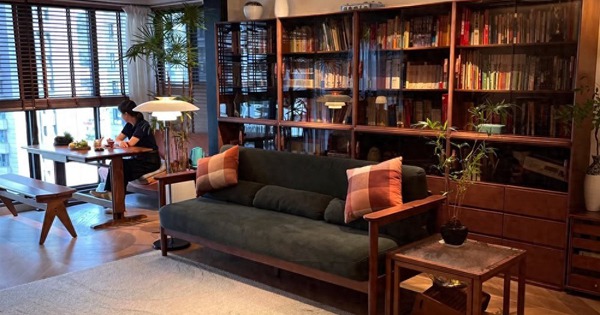 Đỉnh thật sự: Phòng khách của cô gái làm văn phòng đẹp hơn Pinterest, cảm giác chữa lành tận tâm can