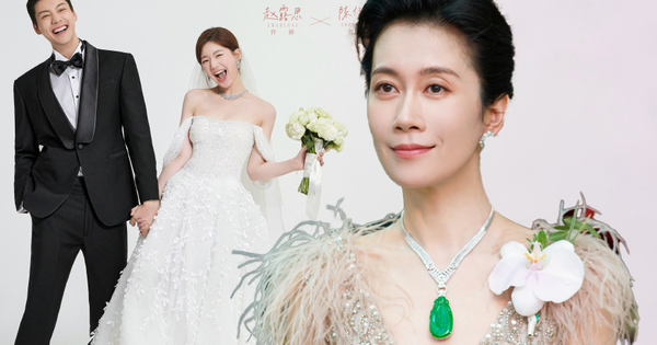 Nhìn cách "mẹ chồng hào môn" của Triệu Lộ Tư diện trang sức mới hiểu: NGỌC chính là đỉnh cao sự xa hoa của giới thượng lưu Trung Quốc