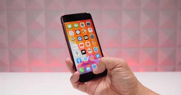 Chiếc iPhone "thất bại" của Apple: Mất giá kỷ lục, giờ chỉ còn dưới 3 triệu