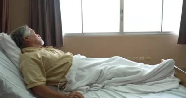 15 năm đóng 1 tỷ đồng tiền bảo hiểm, người đàn ông nhận tin sét đánh trên giường bệnh: Công ty bảo hiểm từ chối chi trả!