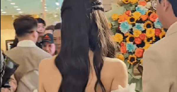 Đố ai đoán được tuổi thật của mỹ nhân này: Mẹ 2 con mà như gái 18, cả Vbiz không ai làm lại chị