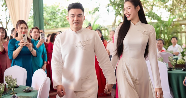 HH Đỗ Hà ăn hỏi: Cô dâu đặt 21 bộ áo dài, riêng áo dài cưới từ tên gọi đã mang ý nghĩa đặc biệt