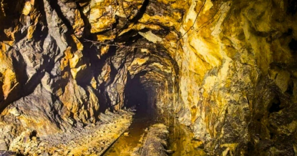 Khoan sâu hơn 2.000m, phát hiện mỏ vàng lớn trữ lượng hơn 1.000 tấn, trị giá 2,2 triệu tỷ đồng