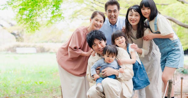 Trong gia đình đông anh chị em, ai là người có cuộc sống hạnh phúc, con cái xuất sắc nhất? Sau 60 tuổi tôi mới có câu trả lời