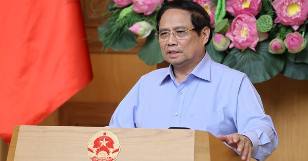 Thủ tướng: Không tạo "giấy phép con", giảm gánh nặng hành chính cho doanh nghiệp trong hoạt động hợp chuẩn, hợp quy