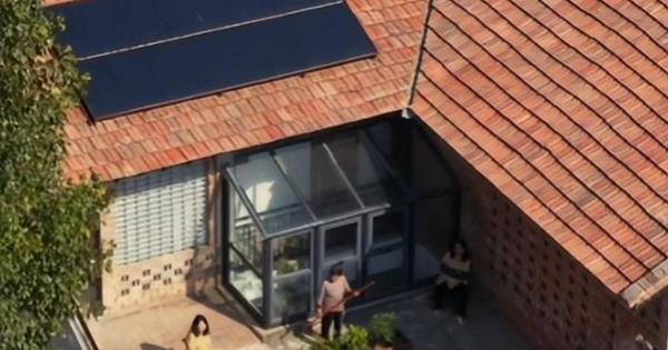 Nữ tiến sĩ biến nhà cũ thành biệt thự hơn 1.000m2 cho bố nghỉ hưu: “Kinh phí hết 1,4 tỷ đồng nhưng tương lai không tốn tiền điện”