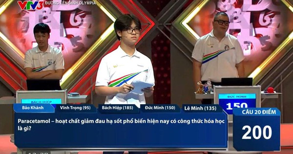 Chân dung cậu bé từng ngồi trước TV xem Olympia nay thành thí sinh mang cầu truyền hình Chung kết năm 2025 về cho Hà Nội