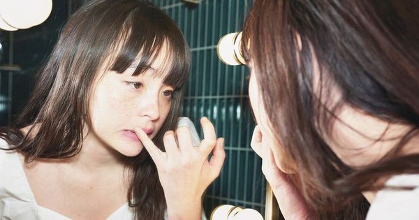 4 thay đổi trên khuôn mặt là CẢNH BÁO SỚM của bệnh ung thư, có người soi gương ngày mấy lần mà không nhận ra