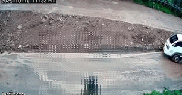 Clip cận cảnh trinh sát "tung đòn" hạ gục đối tượng vận chuyển trái phép 18.000 viên ma túy tổng hợp