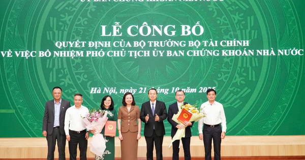 Hội nghị công bố Quyết định của Bộ trưởng Bộ Tài chính về việc bổ nhiệm Phó Chủ tịch UBCKNN