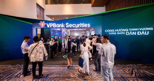 Sức nóng chưa từng có từ thương vụ IPO kỷ lục ngành chứng khoán