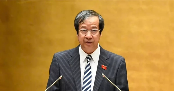 Miễn phí sách giáo khoa, bỏ quy định cấp bằng tốt nghiệp trung học cơ sở