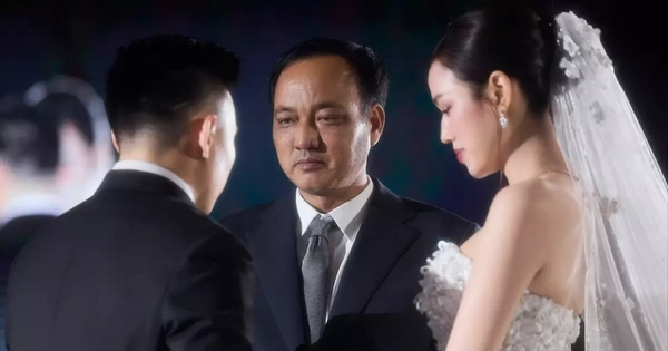 Doanh nhân Viết Vương thề nguyện nắm tay Đỗ Thị Hà đến hết cuộc đời