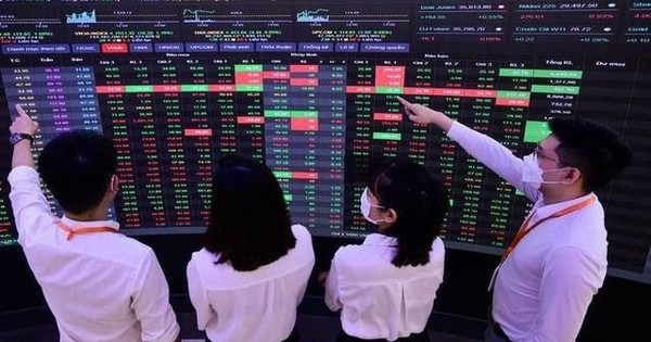 Đầu tư công tiếp tục tăng tốc, CTCK chỉ ra loạt cổ phiếu hưởng lợi