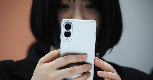 Mẫu điện thoại Samsung "tụt giá sốc" đến mức khó tin nổi: Cao cấp ngang S25 Ultra mà giá giảm hẳn 11 triệu