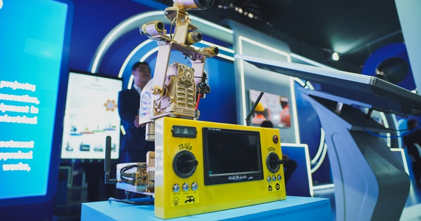 Giữa rừng giải pháp an ninh mạng phi vật lý, robot phun nước vệ sinh đường điện của EVN "nổi bật giữa đám đông"