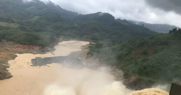 Đà Nẵng mưa lớn, sáng nay hai thủy điện thông báo xả nước điều tiết