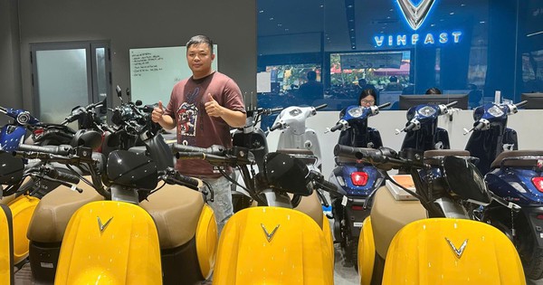 Chi chục tỷ đồng mở 2 đại lý xe máy điện VinFast, chủ đầu tư chia sẻ: Thị trường đang ở thời điểm vàng