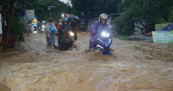 Ba tỉnh miền Trung hứng mưa trên 400mm chỉ trong 20 giờ đồng hồ