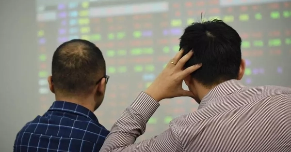 Có tin báo cáo tài chính doanh nghiệp, chứng khoán sẽ 'thoát hiểm'?