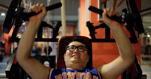 Ông chủ phòng gym treo thưởng xe Porsche cho người giảm 50kg trong 3 tháng