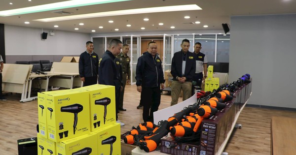 Đột kích 9 kho hàng, công an triệt phá đường dây buôn bán máy sấy tóc giả nhập lậu từ Trung Quốc gây tử vong, tịch thu hơn 13.000 món đồ kém chất lượng