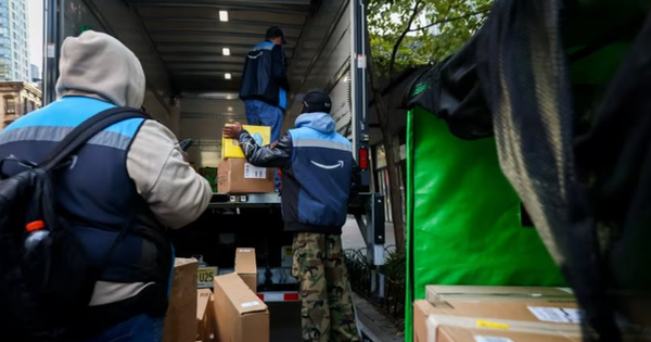 CEO Amazon: ‘Chúng tôi không cắt giảm 14.000 nhân viên vì vấn đề tiền, đã đến lúc loại bỏ những tầng lớp thừa thãi’