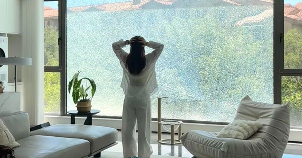 Ban công kính lớn từng được ưa chuộng, nay người dùng ngao ngán than phiền