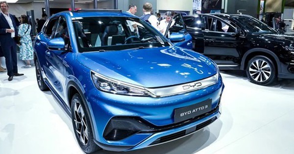 Xe điện ở nước láng giềng Việt Nam phát triển hùng mạnh số 1 thế giới: Đây là 'mớ bòng bong' phía sau!