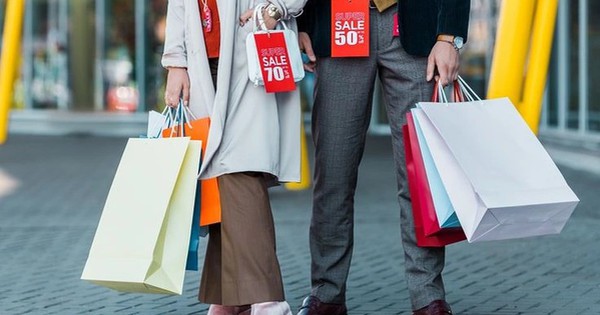Nhận diện ngay những “bẫy tâm lý” khiến bạn luôn khánh kiệt vào mùa sale