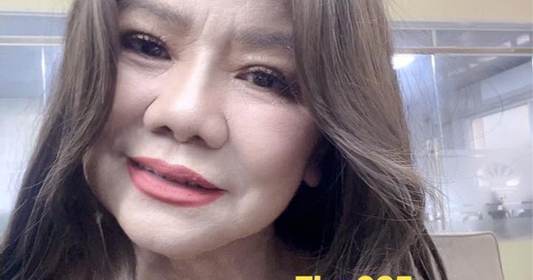 Gương mặt khác lạ của nữ NSND U80 rời phố thị về Thạch Thất sống, thích được khen đẹp hơn hát hay