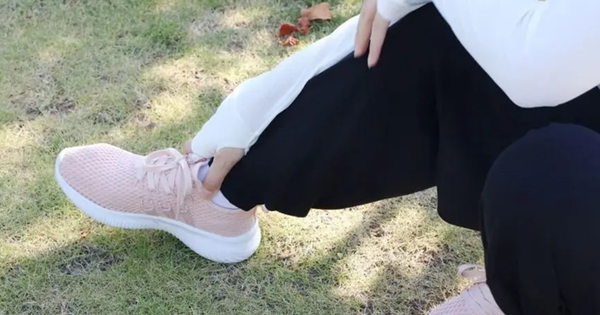 Người có cục máu đông thường gặp 5 hiện tượng bất thường ở tay chân nhưng nhiều người bỏ qua