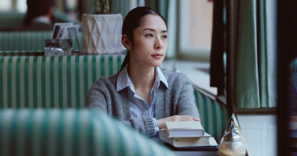 Dốc tiền tiết kiệm 10 năm mua nhà cho con, chứng kiến 1 cảnh người mẹ quyết định: Con tự lo thân, mẹ không chi 1 đồng nào nữa